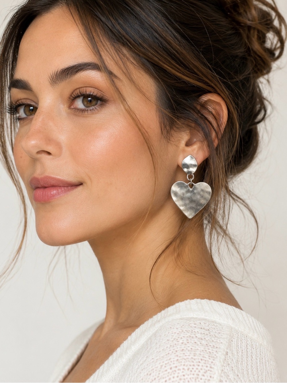Earrings Bella Uno Silver Heart Dangle Hammered Statement Feminine